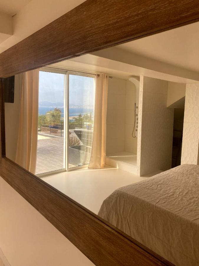 מרסיי Les Suites Love 3 Spa Vue Mer Piscine מראה חיצוני תמונה