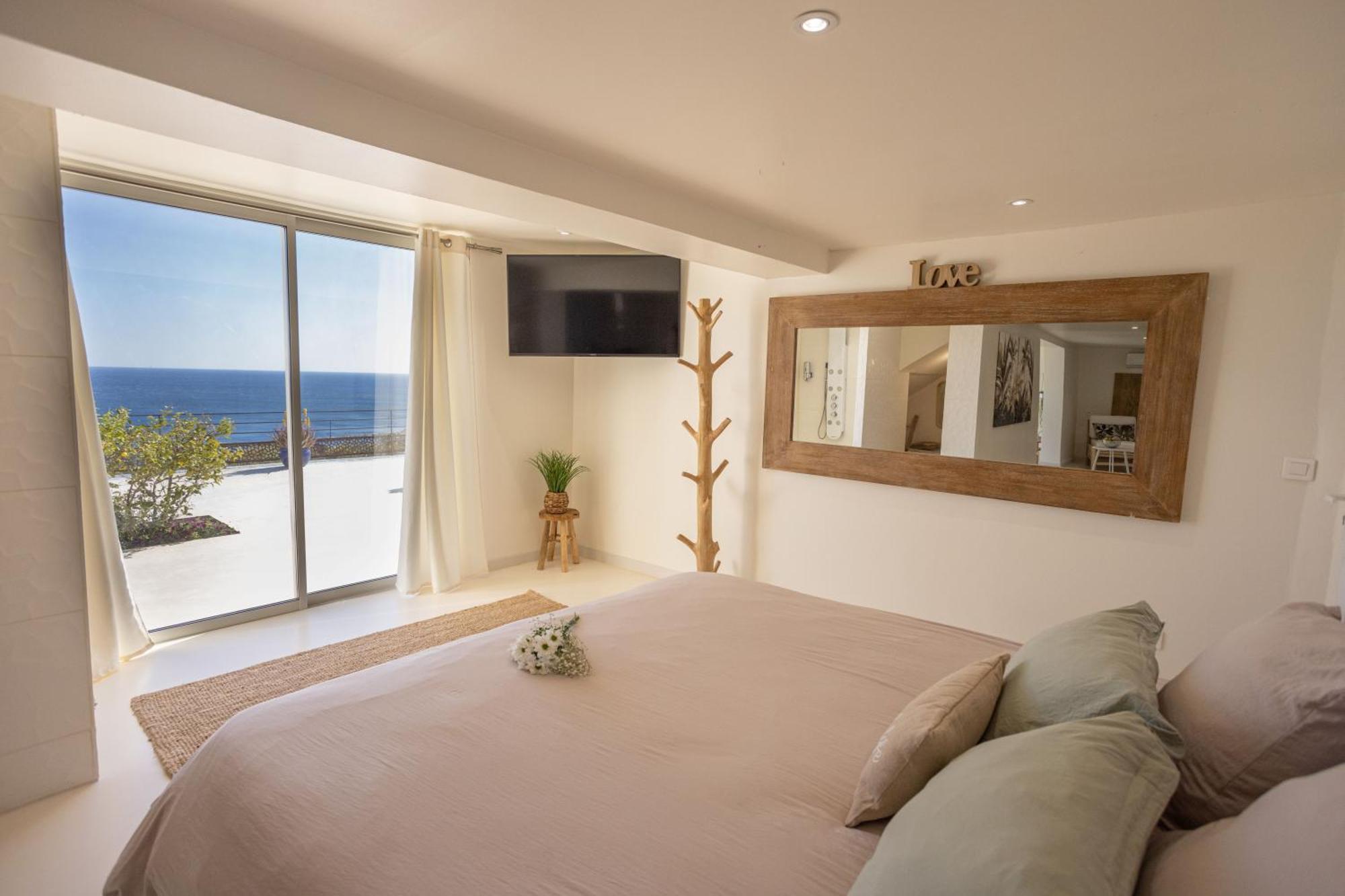 מרסיי Les Suites Love 3 Spa Vue Mer Piscine מראה חיצוני תמונה